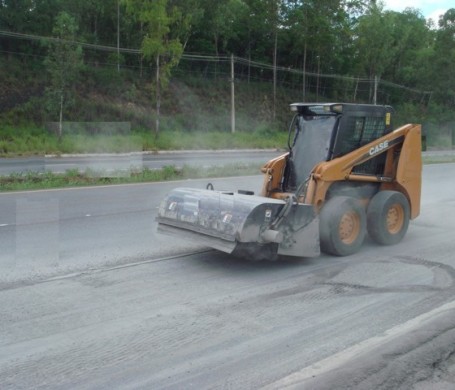 Vassoura Coletora / Mini Carregadeira